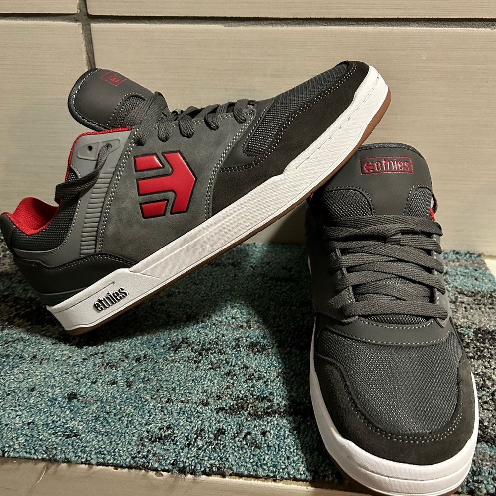 Etnies Sneakers